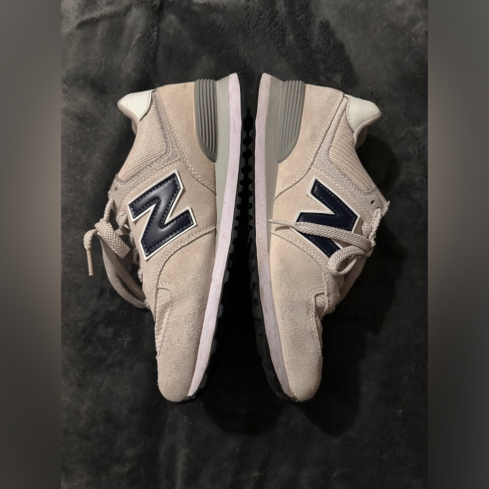 New balance shoes